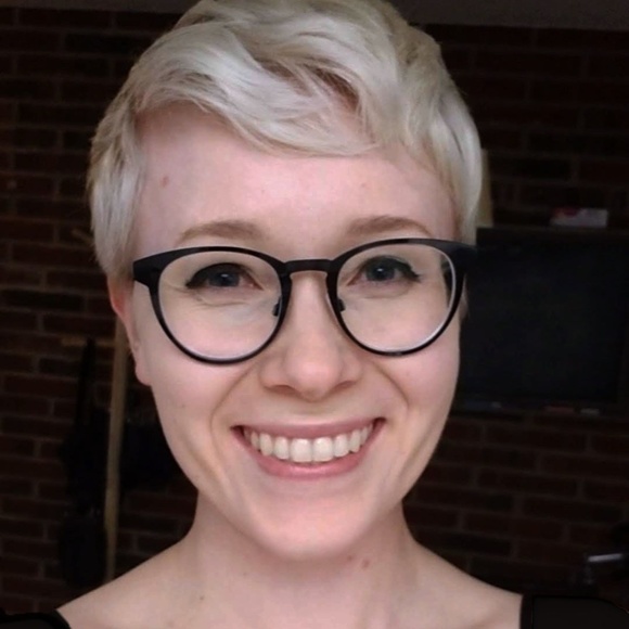 Meet your Posher, Anna - Picture 1 of 1